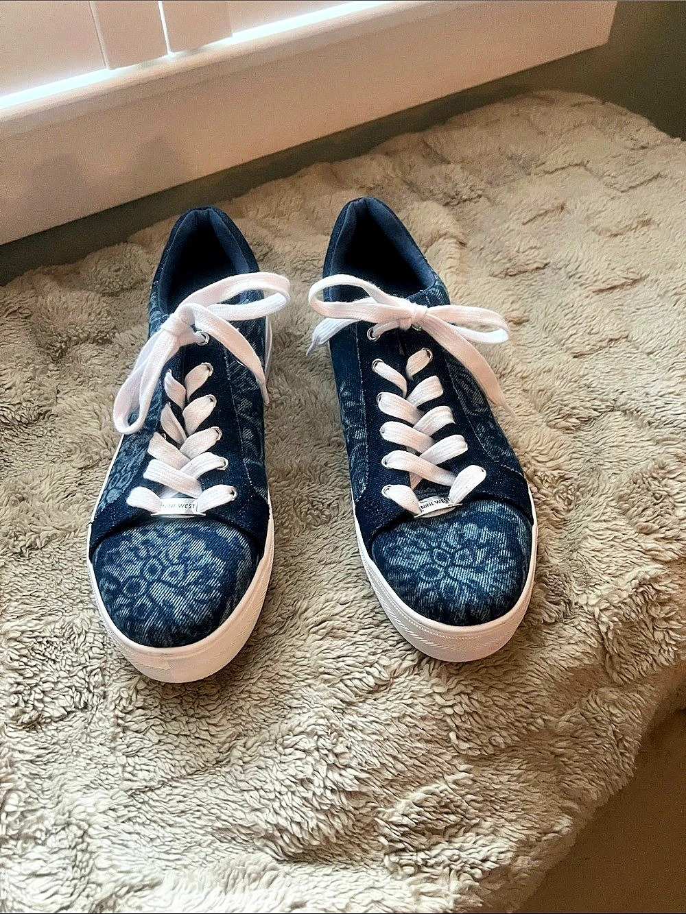 Nine West Gatspy Platform Sneaker Blue & White